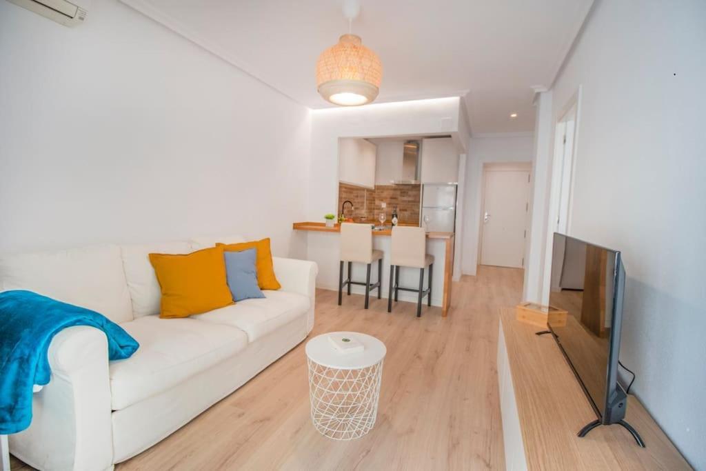 Feines Appartement Mit Hafenblick 산타 폴라 외부 사진