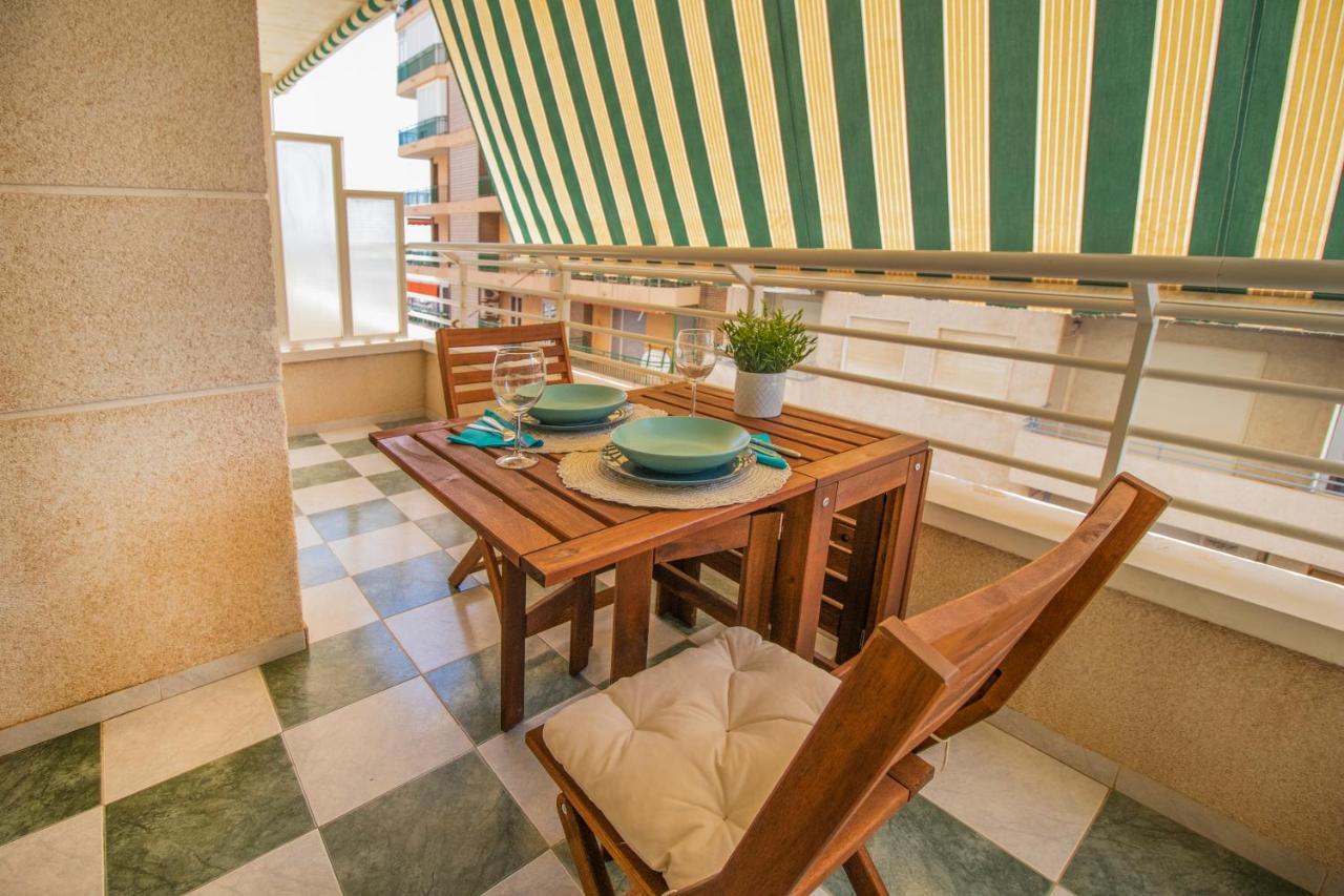 Feines Appartement Mit Hafenblick 산타 폴라 외부 사진